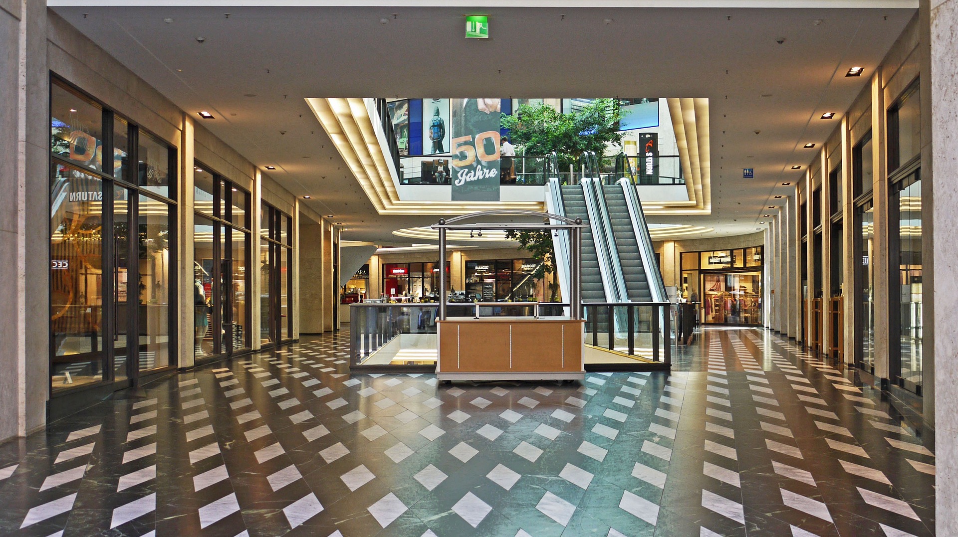 Best shopping malls in Edmonton